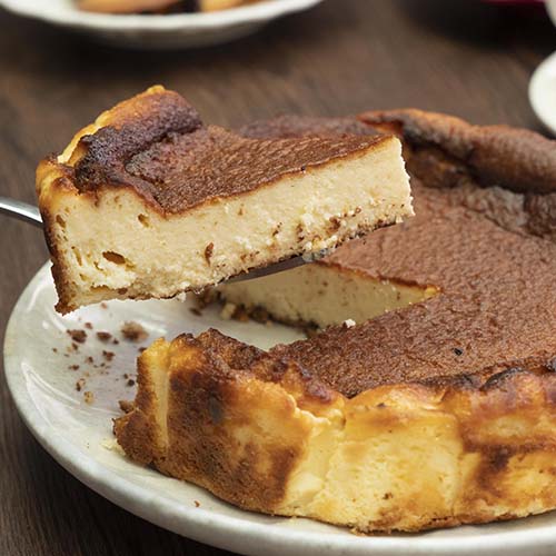 巴斯克乳酪蛋糕(Basque Burnt Cheesecake)